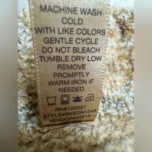 BKE Buckle Women’s Brown Wool Blend Knit Button Down Cardigan Sweater🤎 - Picture 9 of 9